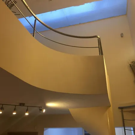 Maisonette Picadilly 아파트 *