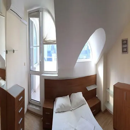 Maisonette Picadilly * 바르나